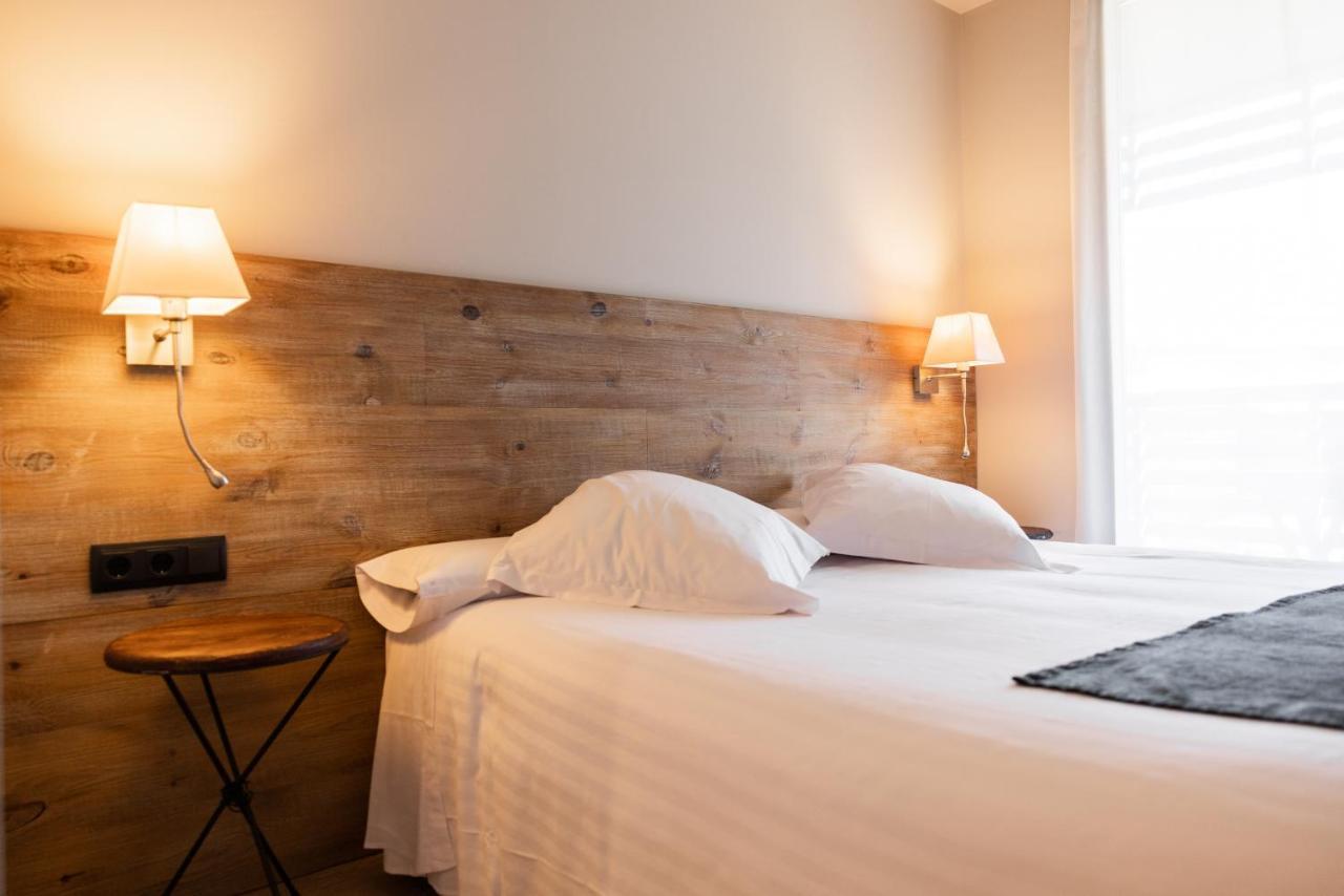 One-Bedroom Apartment Terrace,1364967155:JPEG